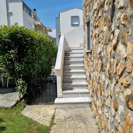 Case de vacanță Maisonette Zhana *